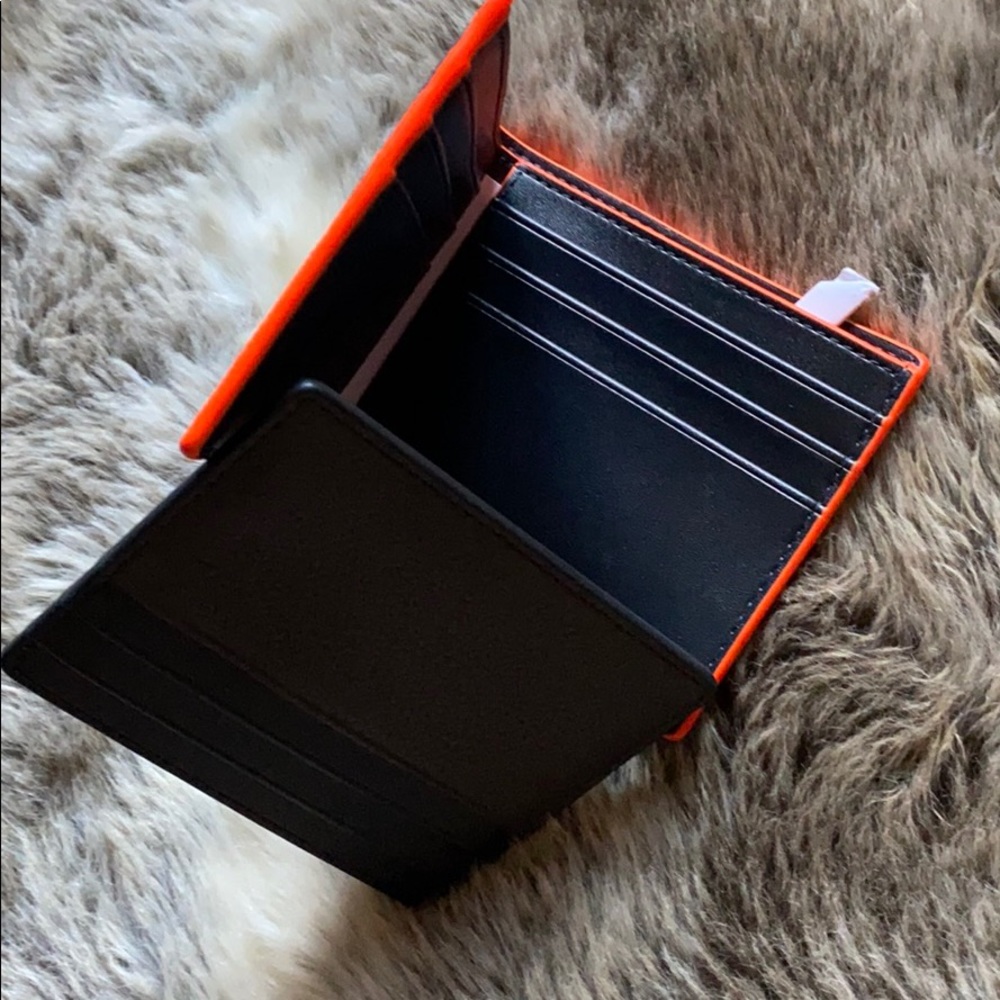 Wallet - Picture 2 of 3